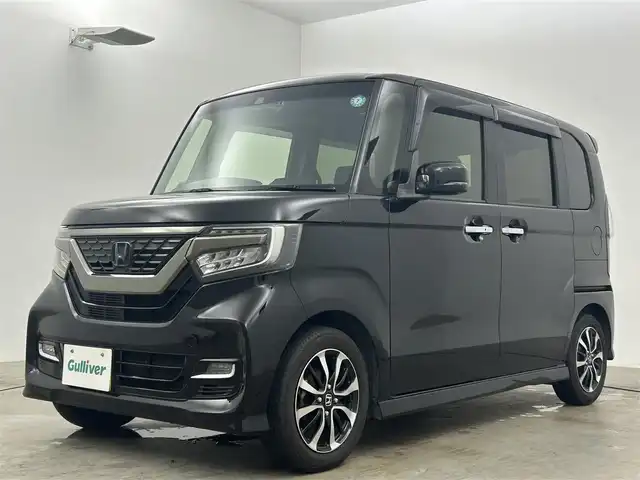 ホンダ Ｎ ＢＯＸ カスタム G EX ホンダセンシング 岡山県 2017(平29)年 7.3万km クリスタルブラックパール ワンオーナー/ホンダセンシング/・衝突被害軽減ブレーキ/・アダプティブクルーズコントロール/・車線維持支援システム/・オートハイビーム/純正8型SDナビゲーション/(CD/DVD/BT/SD/USB/AUX/フルセグTV)/バックカメラ/ビルトインETC/両側パワースライドドア/純正前方ドライブレコーダー/純正14インチアルミ/純正リアスポイラー/純正フロアマット/ステアリングリモコン/アイドリングストップ/リアサンシェイド/チルトステアリング/ウィンカーミラー/シートリフター/ドアバイザー/横滑り防止/スマートキー×2/新車保証書/取扱説明書/ナビ取扱説明書