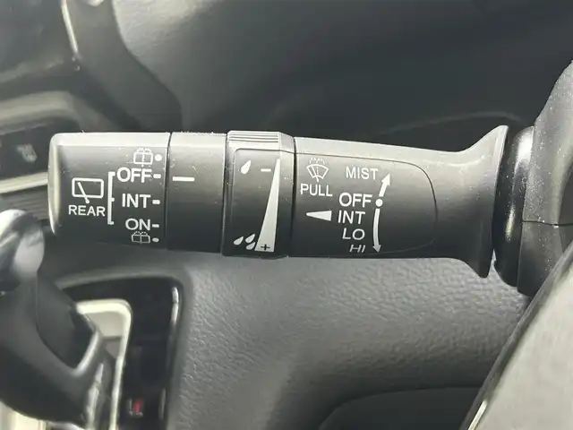 ホンダ Ｎ ＢＯＸ カスタム G EX ホンダセンシング 岡山県 2017(平29)年 7.3万km クリスタルブラックパール ワンオーナー/ホンダセンシング/・衝突被害軽減ブレーキ/・アダプティブクルーズコントロール/・車線維持支援システム/・オートハイビーム/純正8型SDナビゲーション/(CD/DVD/BT/SD/USB/AUX/フルセグTV)/バックカメラ/ビルトインETC/両側パワースライドドア/純正前方ドライブレコーダー/純正14インチアルミ/純正リアスポイラー/純正フロアマット/ステアリングリモコン/アイドリングストップ/リアサンシェイド/チルトステアリング/ウィンカーミラー/シートリフター/ドアバイザー/横滑り防止/スマートキー×2/新車保証書/取扱説明書/ナビ取扱説明書