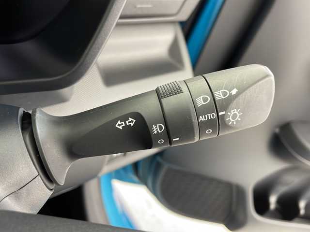 トヨタ ライズ Z 鹿児島県 2022(令4)年 3.2万km ターコイズブルーマイカメタリック 純正9インチSDナビ/（Bluetooth/フルセグTV/CD/DVD/SD/AM/FM）/スマートアシスト/・衝突回避支援ブレーキ/・前後誤発進抑制/・車線逸脱抑制/・ふらつき警報/・標識認識/・アダプティブクルーズコントロール/・レーンキープコントロール/・アダプティブドライビングビーム/・コーナーセンサー/バックカメラ/前後ドライブレコーダー/ETC/シートヒーター(D/N席)/純正17インチアルミホイール/純正フロアマット/LEDヘッドライト/スマートキー