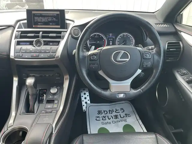 レクサス ＮＸ 200t 富山県 2016(平28)年 7.4万km ホワイトノーヴァガラスフレーク メーカーナビ/フルセグＴＶ/Bluetooth/Blu-ray再生/ＤＶＤ再生/バックカメラ/革シート/パワーシート/シートヒーター/エアシート/コーナーセンサー/パワーバックドア/プリクラッシュセーフティ/レーダークルーズコントロール/レーンディパーチャーアラート/ビルトインＥＴＣ2.0/AC１００V電源/LEDオートライト/LEDフォグライト