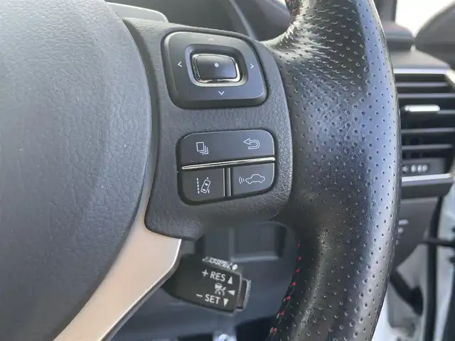 レクサス ＮＸ 200t 富山県 2016(平28)年 7.4万km ホワイトノーヴァガラスフレーク メーカーナビ/フルセグＴＶ/Bluetooth/Blu-ray再生/ＤＶＤ再生/バックカメラ/革シート/パワーシート/シートヒーター/エアシート/コーナーセンサー/パワーバックドア/プリクラッシュセーフティ/レーダークルーズコントロール/レーンディパーチャーアラート/ビルトインＥＴＣ2.0/AC１００V電源/LEDオートライト/LEDフォグライト