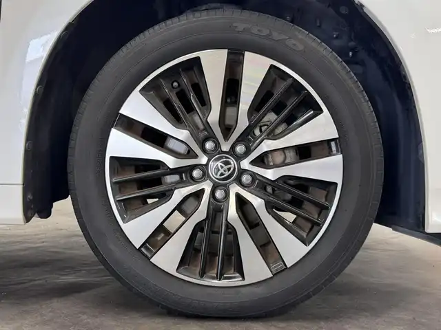 トヨタ アルファード S Cパッケージ 三重県 2022(令4)年 4.9万km ホワイトパールクリスタルシャイン ガソリン/FF/MTモード付インパネCVT/純正 9インチナビ/（AM/FM/CD/DVD/USB/iPod/Bluetooth/Miracast/TV/CarPlay/AndroidAuto）/12.1インチ後席モニター V12T-R68C/バックカメラ/両側パワースライドドア/ドライブレコーダー前後/ETC/Toyota Safety Sense/・プリクラッシュセーフティ/・レーントレーシングアシスト/・アダプティブハイビームシステム/・レーダークルコン/・ロードサインアシスト/・パーキングサポートブレーキ（静止物・後方接近車両*）/・【OP】ブラインドスポットモニター＋リヤクロストラフィックアラート/装備/・【OP】ツインムーンルーフ/・【OP】デジタルインナーミラー/・黒革（合皮）シート/・パワーシート（D/N/2nd）/・シートヒーター＆ベンチレーション（D/N）/・ステアリングヒーター/・パワーバックドア/・オートワイパー/・AC100Vコンセント（100W）/・3眼LEDヘッドランプ/・左右＋後席独立オートエアコン/・純正18inAW/・スマートキーx1/など