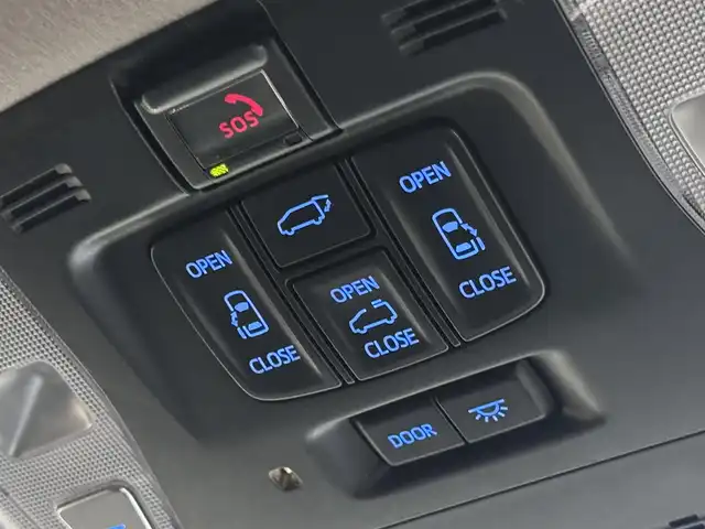トヨタ アルファード S Cパッケージ 三重県 2022(令4)年 4.9万km ホワイトパールクリスタルシャイン ガソリン/FF/MTモード付インパネCVT/純正 9インチナビ/（AM/FM/CD/DVD/USB/iPod/Bluetooth/Miracast/TV/CarPlay/AndroidAuto）/12.1インチ後席モニター V12T-R68C/バックカメラ/両側パワースライドドア/ドライブレコーダー前後/ETC/Toyota Safety Sense/・プリクラッシュセーフティ/・レーントレーシングアシスト/・アダプティブハイビームシステム/・レーダークルコン/・ロードサインアシスト/・パーキングサポートブレーキ（静止物・後方接近車両*）/・【OP】ブラインドスポットモニター＋リヤクロストラフィックアラート/装備/・【OP】ツインムーンルーフ/・【OP】デジタルインナーミラー/・黒革（合皮）シート/・パワーシート（D/N/2nd）/・シートヒーター＆ベンチレーション（D/N）/・ステアリングヒーター/・パワーバックドア/・オートワイパー/・AC100Vコンセント（100W）/・3眼LEDヘッドランプ/・左右＋後席独立オートエアコン/・純正18inAW/・スマートキーx1/など