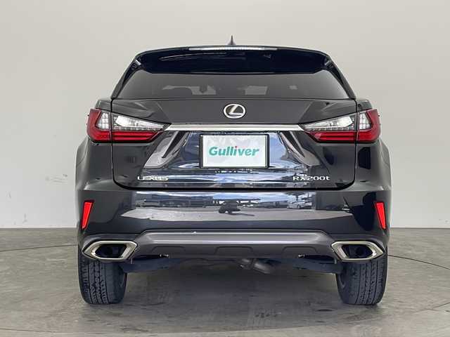 レクサス ＲＸ 200t 兵庫県 2016(平28)年 5.2万km グラファイトブラックガラスフレーク ・純正12.3インチナビ/BT/CD/DVD/SD/USB/TV/・バック/サイドカメラ/・プリクラッシュセーフティ/・レーンキーピングアシスト/・オートマチックハイビーム/・レーダークルーズコントロール/・レーンキーピングアシスト/・アイドリングストップ/・パワーバックドア/・電動パーキングブレーキ/・オートホールドブレーキ/・ハーフレザーシート/・前席パワーシート/・純正フロアマット/・LEDヘッドライト/・純正20インチアルミホイールタイヤ/・社外18インチアルミホイールタイヤ積載（スタッドレスタイヤ）/・全方位ドライブレコーダー/・ビルトインETC2.0/・保証書/・取扱説明書