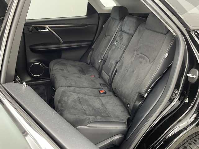 レクサス ＲＸ 200t 兵庫県 2016(平28)年 5.2万km グラファイトブラックガラスフレーク ・純正12.3インチナビ/BT/CD/DVD/SD/USB/TV/・バック/サイドカメラ/・プリクラッシュセーフティ/・レーンキーピングアシスト/・オートマチックハイビーム/・レーダークルーズコントロール/・レーンキーピングアシスト/・アイドリングストップ/・パワーバックドア/・電動パーキングブレーキ/・オートホールドブレーキ/・ハーフレザーシート/・前席パワーシート/・純正フロアマット/・LEDヘッドライト/・純正20インチアルミホイールタイヤ/・社外18インチアルミホイールタイヤ積載（スタッドレスタイヤ）/・全方位ドライブレコーダー/・ビルトインETC2.0/・保証書/・取扱説明書