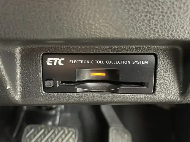 日産 リーフ ニスモ 鹿児島県 2018(平30)年 5.3万km ブリリアントホワイトパール/スーパーブラック 2トーン 禁煙車/アラウンドビューモニター/純正ナビ/　（Bluetooth接続.CD.DVD.フルセグTV)/デジタルインナーミラー/テレビキャンセラー/ETC/ドライブレコーダー/プロパイロット/BSM/前席シートヒーター/ステアリングヒーター/電動パーキングブレーキ/本革巻きステアリング/革調シートカバー/電動格納ミラー/純正フロアマット/純正アルミホイール