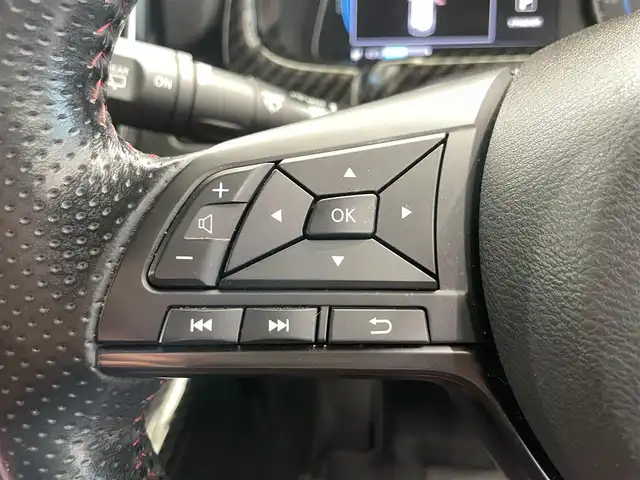 日産 リーフ ニスモ 鹿児島県 2018(平30)年 5.3万km ブリリアントホワイトパール/スーパーブラック 2トーン 禁煙車/アラウンドビューモニター/純正ナビ/　（Bluetooth接続.CD.DVD.フルセグTV)/デジタルインナーミラー/テレビキャンセラー/ETC/ドライブレコーダー/プロパイロット/BSM/前席シートヒーター/ステアリングヒーター/電動パーキングブレーキ/本革巻きステアリング/革調シートカバー/電動格納ミラー/純正フロアマット/純正アルミホイール