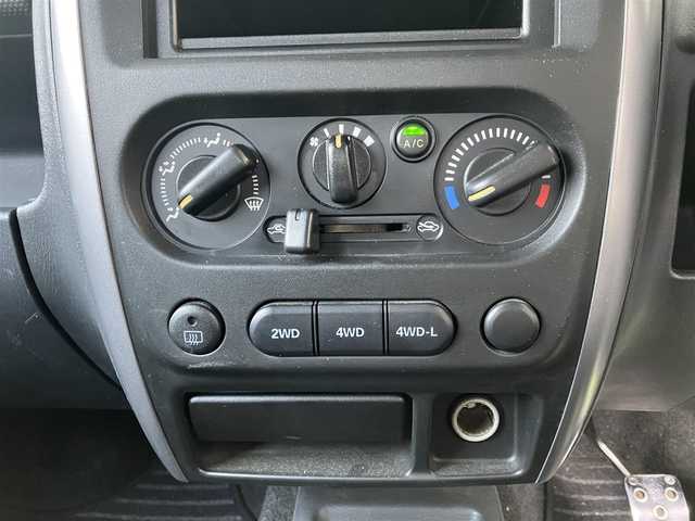 スズキ ジムニー XG 高知県 2011(平23)年 5.9万km ノクターンブルーパール FM/AM/4WD/ETC/Bluetooth接続/ハロゲンヘッドライト/純正アルミホイール/Wエアバッグ/ワンオーナー/保証書/取扱説明書/ABS/ミュージックプレイヤー接続/USB入力端子