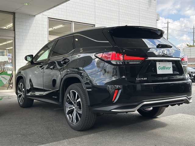 レクサス ＲＸ 450hL 京都府 2022(令4)年 1.2万km グラファイトブラックガラスフレーク 純正ナビ12.3インチ/フルセグTV/Bluetooth/レーダークルーズコントロール/パノラミックビューモニター/サンルーフ/ビルトインETC2.0/前後ドライブレコーダー/シートヒーター/エアシート/メモリーパワーシート/前席パワーシート/パワーバックドア/電動格納サードシート/プリクラッシュセーフティ/コーナーセンサー/レーンキープアシスト/４WD/パドルシフト/BSM/電動パーキングブレーキ/オートリトラクタブルミラー/オートライト/オートマチックハイビーム/ステアリングヒーター/ステアリングスイッチ/純正フロアマット/Miracast