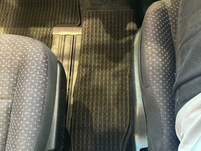 トヨタ スペイド F 埼玉県 2013(平25)年 10万km パール 社外ＳＤナビ　/　ＣＤ／ＤＶＤ／ＢＴ／フルセグＴＶ／ＳＤＭＳＶ　/バックカメラ　/片側パワースライドドア　/ハロゲンオートライト　/ステアリングリモコン　/ＥＴＣ　/ドアバイザー　/スマートキー　/禁煙車