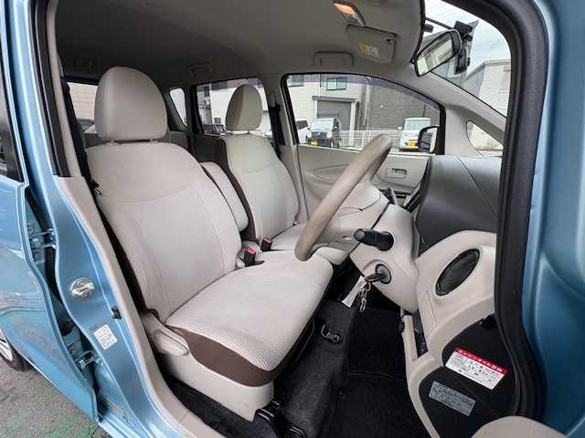 日産 デイズ J 愛知県 2016(平28)年 2.3万km アイスブルー /電動格納ミラー//ETC//ドアバイザー//前方ドラレコ//ワンセグTV//FM/AM//CD//USB//パナソニックナビ【CN-E２０５D】