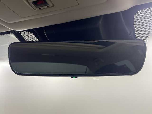 レクサス ＩＳ 300h バージョンL 神奈川県 2018(平30)年 6.9万km ソニッククォーツ ムーンルーフ/純正ナビゲーション/フルセグ　Bluetooth　CD DVDブルーレイ　USB　SD　AUX/バックカメラ/レクサスセーフティセンス/レーダークルーズコントロール/プリクラッシュセーフティ/レーンディパーチャーアラート/ロードサインアシスト/オートハイビーム/ブラインドスポットモニター/革シート/前席パワーシート/シートヒーター/ベンチレーション/運転席ポジションメモリー/革巻きステアリング/ステアリングスイッチ/パドルシフト/自動防眩ルームミラー/純正前後ドライブレコーダー/前後ソナー/ナノイー/純正ビルトインETC2.0/EV/SNOWモード/プッシュスタート/スマートキー/純正18インチアルミホイール/純正リアスポイラー/LEDヘッドランプ/オートライト/フロントフォグランプ/スペアキー2本【箱有】