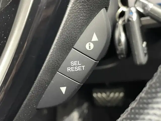 ホンダ ステップワゴン モデューロX ホンダセンシング 埼玉県 2020(令2)年 4.6万km プラチナホワイトパール 純正９型ナビ　Ｂカメラ　両側電動　ＥＴＣ　ドライブレコーダー　ＬＥＤヘッドライト アイドリングストップ ＭＴモード付 フルセグ ＢＴ フルフラット ウォークスルー 半革シート 純正フロアマット