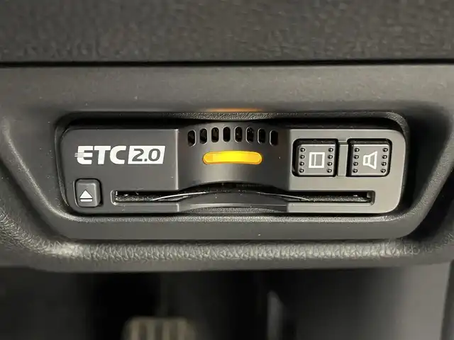 ホンダ ステップワゴン モデューロX ホンダセンシング 埼玉県 2020(令2)年 4.6万km プラチナホワイトパール 純正９型ナビ　Ｂカメラ　両側電動　ＥＴＣ　ドライブレコーダー　ＬＥＤヘッドライト アイドリングストップ ＭＴモード付 フルセグ ＢＴ フルフラット ウォークスルー 半革シート 純正フロアマット