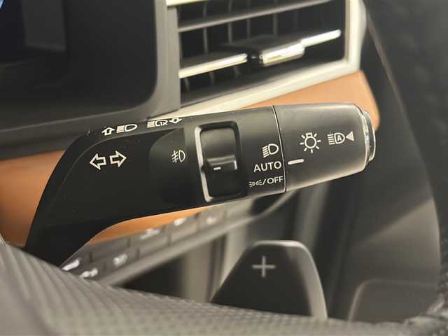 三菱 アウトランダー ＰＨＥＶ P 熊本県 2022(令4)年 5.3万km ホワイトダイヤモンド ワンオーナー/純正スマートフォン連携ナビ/フルセグテレビ/バックカメラ/全方位カメラ/ウィンカーミラー/クルーズコントロール/プッシュスタート/ETC2.0/ステアリングヒーター/シートポジションメモリー/リフレッシュ機能/後側方衝突防止支援システム/ワイヤレス充電器/ヘッドアップディスプレイ