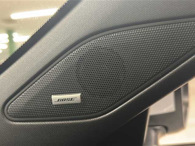 三菱 アウトランダー ＰＨＥＶ P 熊本県 2022(令4)年 5.3万km ホワイトダイヤモンド ワンオーナー/純正スマートフォン連携ナビ/フルセグテレビ/バックカメラ/全方位カメラ/ウィンカーミラー/クルーズコントロール/プッシュスタート/ETC2.0/ステアリングヒーター/シートポジションメモリー/リフレッシュ機能/後側方衝突防止支援システム/ワイヤレス充電器/ヘッドアップディスプレイ