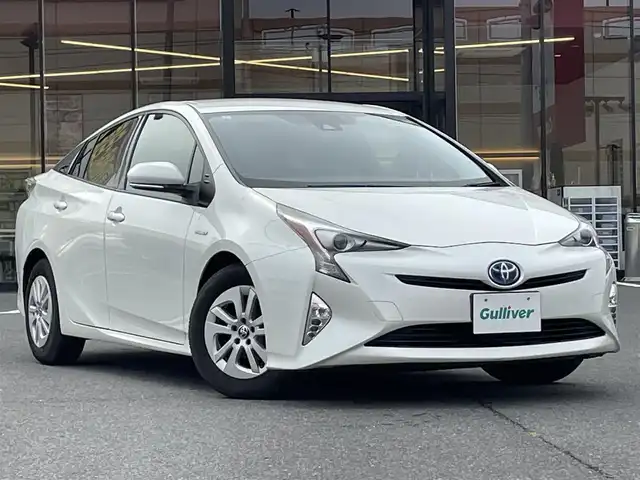 トヨタ プリウス S 宮城県 2016(平28)年 7.5万km ホワイトパールクリスタルシャイン 登録時走行距離 74189km/レーダークルーズコントロール/プリクラッシュセーフティ/レーンディパーチャーアラート/オートライト/オートマチックハイビーム/純正ディスプレイナビ/・Bluetooth/・CD/DVD/・AM/FM/パーキングアシスト/LEDヘッドライト/プッシュスタート/スマートキー/ウインカーミラー/電格ミラー/ビルトインETC