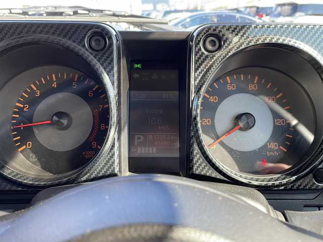 スズキ ジムニー XC 青森県 2019(平31)年 9.2万km ピュアホワイトP ・純正8インチナビ/・Bluetooth/・フルセグ/・リアカメラ/・純正ETC/・USBポート/・ドライブレコーダー/・衝突軽減ブレーキ/・レーンキープアシスト/・クルーズコントロール/・オートライト/・シートヒーター/・純正16AW/・純正LEDヘッドライト/・純正フォグライト/・プッシュスタート/・スマートキー/・オートライト/・保証書・取説あり