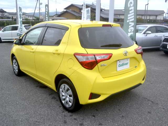 トヨタ ヴィッツ F 宮城県 2017(平29)年 4.2万km ルミナスイエロー /純正メモリーナビ/Bluetooth/フルセグテレビ/CD/DVD/バックカメラ/ビルトインETC/前後ドライブレコーダー/フォグランプ/キーレス/スペアキー/フロアマット/ドアバイザー/