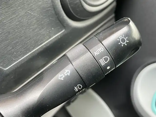 トヨタ アクア S 石川県 2012(平24)年 7.6万km 白 ワンオーナー/社外ＳＤナビ/フルセグＴＶ/ＣＤ/ＤＶＤ/バックカメラ/ETC/フロアマット/ドアバイザー/１６インチアルミ/スマートキー/オートライト