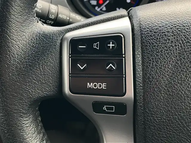 トヨタ ランドクルーザー プラド TX Lパッケージ 道南・函館 2016(平28)年 6.8万km ホワイトパールクリスタルシャイン /純正ナビ//フルセグTV//寒冷地仕様//バックカメラ//シートヒーター//ETC//パワーシート//コーナーセンサー//クルーズコントロール//オートライト//HIDヘッドライト//ステアリングスイッチ