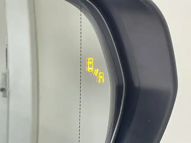 レクサス ＮＸ 300h Iパッケージ 愛知県 2018(平30)年 4万km ソニッククォーツ 純正10.3インチディスプレイ/衝突軽減ブレーキ/レーダークルーズコントロール/ビルトインETC2.0/シートヒーター/3眼LEDヘッドライト/バックカメラ/サイドビューカメラ/ドライブレコーダー/ブラインドスポットモニター/ステアリングヒーター/メモリ機能付きパワーシート/電動リアゲート/フルセグTV/Bluetooth/コーナーセンサー/レーンキープアシスト/オートハイビーム/プッシュスタート/USB接続/スマートキー/CD/DVD再生/ミュージックサーバー/ミュージックプレイヤー接続/純正フロアマット/純正アルミホイール/オートライト/L-texシート/禁煙車/パドルシフト/電動格納ミラー/フォグランプ/ステアリングリモコン/オートエアコン/電動パーキングブレーキ/オートブレーキホールド/横滑り防止装置