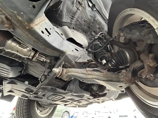 トヨタ ランドクルーザー プラド TX Lパッケージ 滋賀県 2018(平30)年 5万km ホワイトパールクリスタルシャイン ディーゼル/4WD(F4)/6速AT/純正ナビ【B9129】/（フルセグ/AM/FM/CD/DVD/Bluetooth/USB/SD）/プリクラッシュブレーキアシスト	/ブレーキアシスト	/ヒルスタート（坂道発進）アシスト	/ブラインドスポットモニター/レーンキープアシスト	/バックカメラ前/後/360°カメラ（フロント/サイド/バック）/ETC/レーダークルーズ/オートハイビーム/フロント・リアエアロ/ヘッドライトウォッシャー/前後コーナーセンサー/センターデフフロック/シートヒーターD/N席/ベンチレーションD/N席/MTモード付AT/D/N席パワーシート/電動格納サードシート/19インチ純正AW/ウッドコンビステアリング/テレビキャンセラー/横滑り防止/純正エンジンスターター/USBポート/純正マット/プッシュスタート/ウィンカーミラー/電動格納ミラー