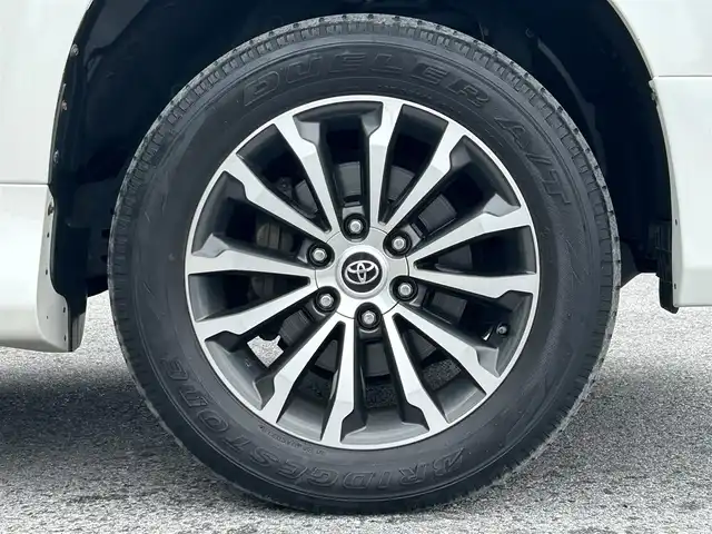 トヨタ ランドクルーザー プラド TX Lパッケージ 滋賀県 2018(平30)年 5万km ホワイトパールクリスタルシャイン ディーゼル/4WD(F4)/6速AT/純正ナビ【B9129】/（フルセグ/AM/FM/CD/DVD/Bluetooth/USB/SD）/プリクラッシュブレーキアシスト	/ブレーキアシスト	/ヒルスタート（坂道発進）アシスト	/ブラインドスポットモニター/レーンキープアシスト	/バックカメラ前/後/360°カメラ（フロント/サイド/バック）/ETC/レーダークルーズ/オートハイビーム/フロント・リアエアロ/ヘッドライトウォッシャー/前後コーナーセンサー/センターデフフロック/シートヒーターD/N席/ベンチレーションD/N席/MTモード付AT/D/N席パワーシート/電動格納サードシート/19インチ純正AW/ウッドコンビステアリング/テレビキャンセラー/横滑り防止/純正エンジンスターター/USBポート/純正マット/プッシュスタート/ウィンカーミラー/電動格納ミラー