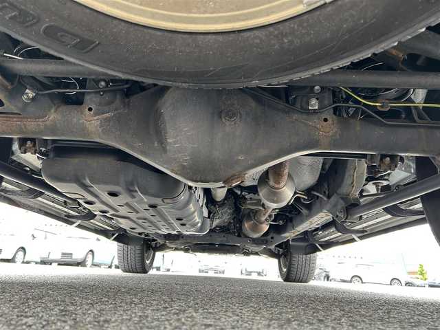 トヨタ ランドクルーザー プラド TX Lパッケージ 滋賀県 2018(平30)年 5万km ホワイトパールクリスタルシャイン ディーゼル/4WD(F4)/6速AT/純正ナビ【B9129】/（フルセグ/AM/FM/CD/DVD/Bluetooth/USB/SD）/プリクラッシュブレーキアシスト	/ブレーキアシスト	/ヒルスタート（坂道発進）アシスト	/ブラインドスポットモニター/レーンキープアシスト	/バックカメラ前/後/360°カメラ（フロント/サイド/バック）/ETC/レーダークルーズ/オートハイビーム/フロント・リアエアロ/ヘッドライトウォッシャー/前後コーナーセンサー/センターデフフロック/シートヒーターD/N席/ベンチレーションD/N席/MTモード付AT/D/N席パワーシート/電動格納サードシート/19インチ純正AW/ウッドコンビステアリング/テレビキャンセラー/横滑り防止/純正エンジンスターター/USBポート/純正マット/プッシュスタート/ウィンカーミラー/電動格納ミラー
