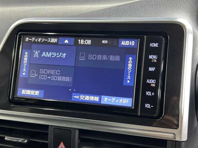 トヨタ シエンタ G 大阪府 2019(令1)年 4.3万km ホワイトパールクリスタルシャイン 純正SDナビ/フルセグTV/DVD/CD/AM/FM/Bluetooth接続/バックカメラ/ビルトインETC/両側パワースライドドア/衝突軽減/オートハイビーム/レーンキープ/アイドリングストップ/プッシュスタート/スマートキー/USB充電ポート/ステアリングスイッチ/オートリトラクタブルミラー