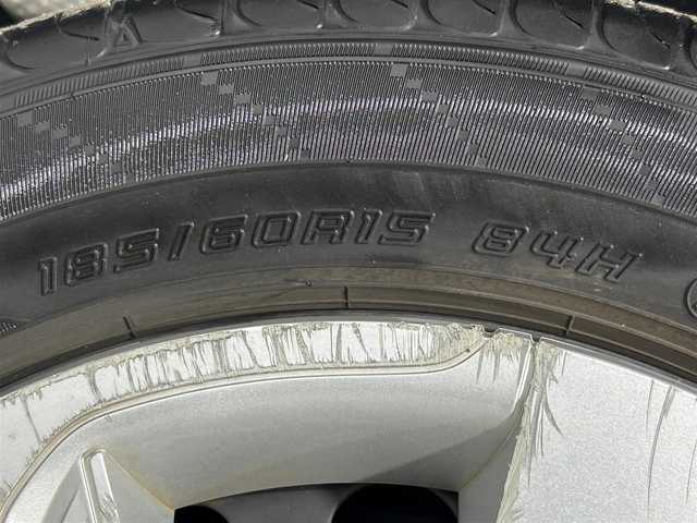 トヨタ シエンタ G 大阪府 2019(令1)年 4.3万km ホワイトパールクリスタルシャイン 純正ナビ(フルセグ/DVD再生/Bluetooth) バックカメラ ETC 両側パワースライドドア 衝突軽減 トヨタセーフティセンス レーンアシスト スマートキー プッシュスタート