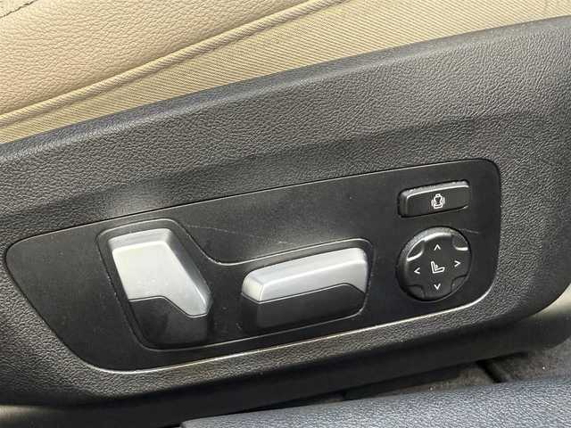 ＢＭＷ ＢＭＷ ３２０ｄ xDrive Mスポーツ 愛知県 2021(令3)年 4万km 黒 /正規ディーラー車//禁煙車//ハイラインパッケージ//コンフォートパッケージ//メーカーナビ//Bluetooth/USB/CarPlay/AndroidAuto//スクリーンミラーリング//ライブコックピット//パノラマビューモニター//ミラー一体型ETC//ドライブレコーダー//ワイヤレスチャージング//白革シート//シートヒーター//パワーシート/D席メモリー式//ランバーサポート//パワーバックドア//インテリジェントセーフティ//衝突回避・被害軽減ブレーキ//ドライバーアシスタンスシステム//レーンディパーチャーウォーニング//レーンチェンジウォーニング//レーンチェンジアシスト//レーダークルーズコントロール//アクティブPDC//パーキングアシスト//パドルシフト/MTモード付きAT//純正19インチAW//DTC//アイドリングストップ//プッシュスタート//コンフォートアクセス//革巻きステアリング//ステアリングリモコン//LEDオートヘッドライト//フロント・リヤフォグランプ//オートハイビーム//アンビエントライト//革巻きステアリング//純正フロアマット//純正バイザー//保証書/取扱説明書//ディーラー点検整備記録簿R4.6.7