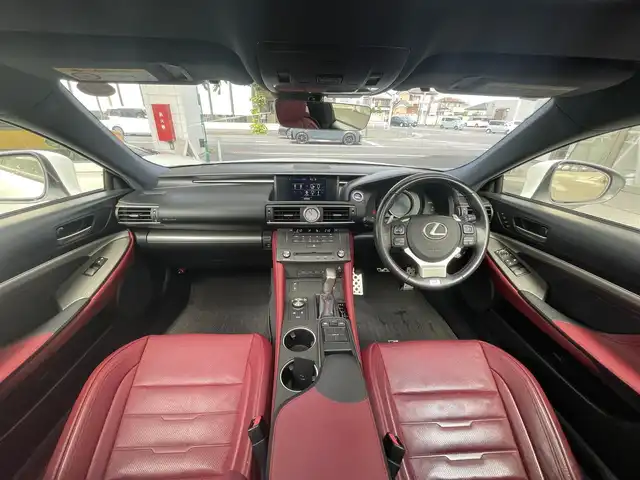 レクサス ＲＣ 300h Fスポーツ 群馬県 2015(平27)年 7.8万km ホワイトノーヴァガラスフレーク ワンオーナー/サンルーフ/純正ナビ/フルセグTV/CD/DVD/Blu-ray/Bluetooth/レクサスサーフティシステム＋/レーダークルーズコントロール/プリクラッシュセーフティ/レーンキープアシスト/ブラインドスポットモニター/パドルシフト/前席エアシート/前席シートヒーター/赤レザーシート/バックカメラ/クリアランスソナー/3眼LEDヘッドライト/純正フロアマット/純正ビルトインETC/ステアリングヒーター/ステアリングスイッチ/スペアキー/カードキー/W/サイド/カーテンエアバック/ABS/保証書/取扱説明書