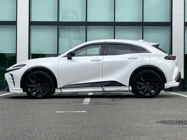 トヨタ クラウン スポーツ Z 和歌山県 2023(令5)年 2.2万km プレシャスホワイトパール 純正12.3インチナビ/フルセグTV/(AM/FM/USB/Bluetooth)/全方位カメラ/モデリスタアロ/衝突軽減ブレーキ/横滑り防止機能/レーンキープアシスト/コーナーセンサー/ブラインドスポットモニター/ヘッドアップディスプレイ/レーダークルコン/アイドリングストップ/シートヒーター/エアーベンチレーション/パワーバックドア/純正マット/純正AW