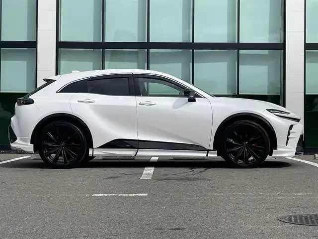トヨタ クラウン スポーツ Z 和歌山県 2023(令5)年 2.2万km プレシャスホワイトパール 純正12.3インチナビ/フルセグTV/(AM/FM/USB/Bluetooth)/全方位カメラ/モデリスタアロ/衝突軽減ブレーキ/横滑り防止機能/レーンキープアシスト/コーナーセンサー/ブラインドスポットモニター/ヘッドアップディスプレイ/レーダークルコン/アイドリングストップ/シートヒーター/エアーベンチレーション/パワーバックドア/純正マット/純正AW