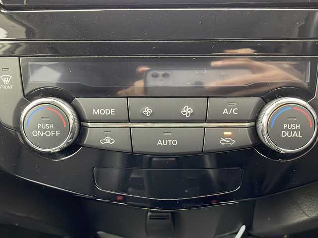 日産 エクストレイル ハイブリッド 20X 熊本県 2018(平30)年 4.8万km ブリリアントシルバー 禁煙車/４WD/衝突被害軽減ブレーキ/レーンキープアシスト/純正ナビ/AM/FM/CD/DVD/フルセグTV/Bluetooth/AUX/バックカメラ/全方位カメラ/ハーフレザーシート/スマートルームミラー/パワーバックドア/ダウンヒルアシストコントロール/ETC/フォグランプ/LEDヘッドライト/純正17インチアルミホイール/純正フロアマット/ステアリングリモコン/スマートキー/ABS/横滑り防止装置