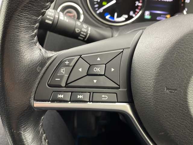 日産 エクストレイル ハイブリッド 20X 熊本県 2018(平30)年 4.8万km ブリリアントシルバー 禁煙車/４WD/衝突被害軽減ブレーキ/レーンキープアシスト/純正ナビ/AM/FM/CD/DVD/フルセグTV/Bluetooth/AUX/バックカメラ/全方位カメラ/ハーフレザーシート/スマートルームミラー/パワーバックドア/ダウンヒルアシストコントロール/ETC/フォグランプ/LEDヘッドライト/純正17インチアルミホイール/純正フロアマット/ステアリングリモコン/スマートキー/ABS/横滑り防止装置