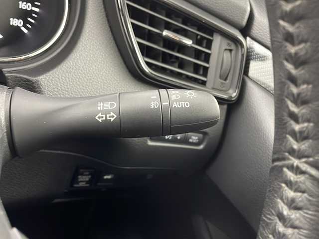 日産 エクストレイル ハイブリッド 20X 熊本県 2018(平30)年 4.8万km ブリリアントシルバー 禁煙車/４WD/衝突被害軽減ブレーキ/レーンキープアシスト/純正ナビ/AM/FM/CD/DVD/フルセグTV/Bluetooth/AUX/バックカメラ/全方位カメラ/ハーフレザーシート/スマートルームミラー/パワーバックドア/ダウンヒルアシストコントロール/ETC/フォグランプ/LEDヘッドライト/純正17インチアルミホイール/純正フロアマット/ステアリングリモコン/スマートキー/ABS/横滑り防止装置