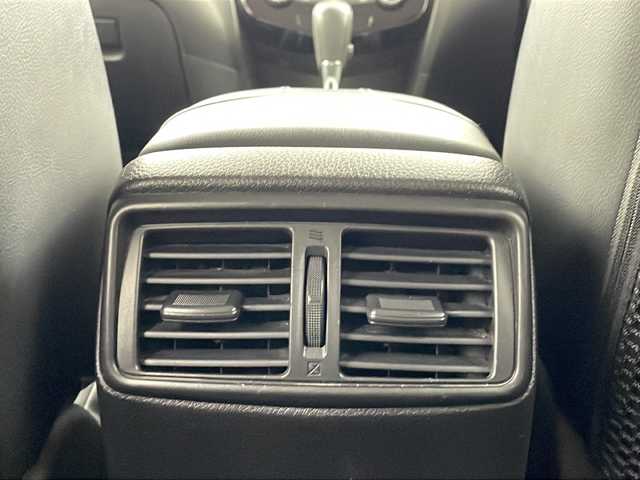 日産 エクストレイル ハイブリッド 20X 熊本県 2018(平30)年 4.8万km ブリリアントシルバー 禁煙車/４WD/衝突被害軽減ブレーキ/レーンキープアシスト/純正ナビ/AM/FM/CD/DVD/フルセグTV/Bluetooth/AUX/バックカメラ/全方位カメラ/ハーフレザーシート/スマートルームミラー/パワーバックドア/ダウンヒルアシストコントロール/ETC/フォグランプ/LEDヘッドライト/純正17インチアルミホイール/純正フロアマット/ステアリングリモコン/スマートキー/ABS/横滑り防止装置