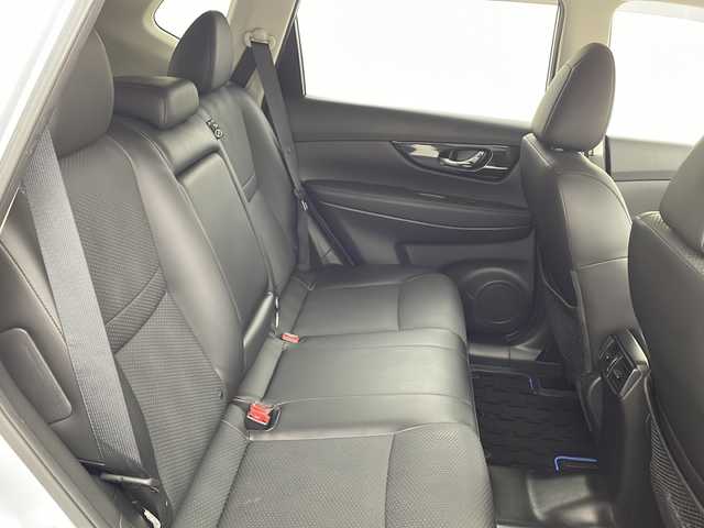 日産 エクストレイル ハイブリッド 20X 熊本県 2018(平30)年 4.8万km ブリリアントシルバー 禁煙車/４WD/衝突被害軽減ブレーキ/レーンキープアシスト/純正ナビ/AM/FM/CD/DVD/フルセグTV/Bluetooth/AUX/バックカメラ/全方位カメラ/ハーフレザーシート/スマートルームミラー/パワーバックドア/ダウンヒルアシストコントロール/ETC/フォグランプ/LEDヘッドライト/純正17インチアルミホイール/純正フロアマット/ステアリングリモコン/スマートキー/ABS/横滑り防止装置