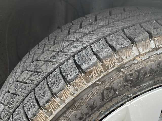 トヨタ ポルテ G 新潟県 2016(平28)年 8.4万km クリームベージュ 4WD/ナビレディパッケージ/・ステアリングスイッチ（オーディオ操作）/・バックカメラ/スマートエントリーパッケージ/(Bluetooth/ワンセグTV/AM/FM/CD/SD/AUX)/EBD（電子制動力配分制御）付ABS/・スマートエントリー&スタートシステム/・盗難防止システム/・オート電動格納式リモコンカラードドアミラー/ステアリングヒーター(ステアリングスイッチ付き)/シートヒーター(運転席・助手席)/寒冷地仕様/純正ナビ/ブレーキアシスト/ビークル・スタビリティ・コントロール/トラクション・コントロール/ドライブスタートコントロール/ヒルスタートアシストコントロール/片側パワースライドドア/純正ETC/純正ドライブレコーダー