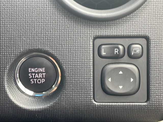 トヨタ ポルテ G 新潟県 2016(平28)年 8.4万km クリームベージュ 4WD/ナビレディパッケージ/・ステアリングスイッチ（オーディオ操作）/・バックカメラ/スマートエントリーパッケージ/(Bluetooth/ワンセグTV/AM/FM/CD/SD/AUX)/EBD（電子制動力配分制御）付ABS/・スマートエントリー&スタートシステム/・盗難防止システム/・オート電動格納式リモコンカラードドアミラー/ステアリングヒーター(ステアリングスイッチ付き)/シートヒーター(運転席・助手席)/寒冷地仕様/純正ナビ/ブレーキアシスト/ビークル・スタビリティ・コントロール/トラクション・コントロール/ドライブスタートコントロール/ヒルスタートアシストコントロール/片側パワースライドドア/純正ETC/純正ドライブレコーダー