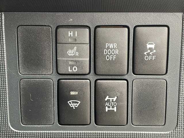 トヨタ ポルテ G 新潟県 2016(平28)年 8.4万km クリームベージュ 4WD/ナビレディパッケージ/・ステアリングスイッチ（オーディオ操作）/・バックカメラ/スマートエントリーパッケージ/(Bluetooth/ワンセグTV/AM/FM/CD/SD/AUX)/EBD（電子制動力配分制御）付ABS/・スマートエントリー&スタートシステム/・盗難防止システム/・オート電動格納式リモコンカラードドアミラー/ステアリングヒーター(ステアリングスイッチ付き)/シートヒーター(運転席・助手席)/寒冷地仕様/純正ナビ/ブレーキアシスト/ビークル・スタビリティ・コントロール/トラクション・コントロール/ドライブスタートコントロール/ヒルスタートアシストコントロール/片側パワースライドドア/純正ETC/純正ドライブレコーダー