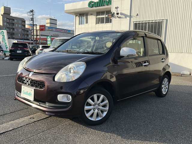 トヨタ パッソ プラスハナ Gパッケージ 富山県 2015(平27)年 6.8万km ダークレッドマイカ スマートキー/純正メモリーナビ(NSZT-W64)/DVD/MSV/フルセグTV/バックカメラ/ETC/HIDヘッドライト/フォグ/リアフォグ/ドアバイザー/純正フロアマット/アイドリングストップ/オートライト/電格ウィンカーミラー/コンビニフック/横滑り防止装置/保証書・取説・ナビ取説/スペアキー