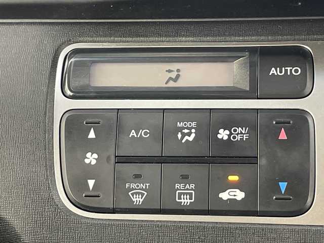 ホンダ Ｎ ＯＮＥ G SSパッケージ 愛知県 2014(平26)年 8.3万km プレミアムホワイトパールⅡ 禁煙車/純正7インチナビ/（CD/DVD/Bluetooth/ワンセグTV/SD)/バックカメラ/シティブレーキアクティブシステム/前後ドライブレコーダー/アイドリングストップ/スマートキー/スペアキー1本/プッシュスタート/ベンチシート/チップアップシート/LEDヘッドライト/オートライト/純正フロアマット/横滑り防止装置/ステアリングスイッチ/電動格納ミラー/オートエアコン