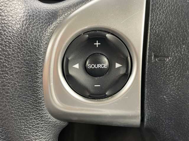 ホンダ Ｎ ＯＮＥ G SSパッケージ 愛知県 2014(平26)年 8.3万km プレミアムホワイトパールⅡ 禁煙車/純正7インチナビ/（CD/DVD/Bluetooth/ワンセグTV/SD)/バックカメラ/シティブレーキアクティブシステム/前後ドライブレコーダー/アイドリングストップ/スマートキー/スペアキー1本/プッシュスタート/ベンチシート/チップアップシート/LEDヘッドライト/オートライト/純正フロアマット/横滑り防止装置/ステアリングスイッチ/電動格納ミラー/オートエアコン