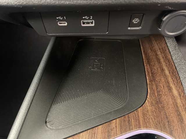 日産 オーラ 埼玉県 2022(令4)年 3.1万km 黒 BOSEサウンド/純正ナビ/（AM/FM/BT/HDMI/AppleCarPlay/AndroidAuto）/全方位カメラ/ドライブレコーダー/ビルトインETC2.0/ワイヤレス充電器/プロパイロット/衝突軽減ブレーキ/ブラインドスポットモニター/デジタルインナーミラー/オートブレーキホールド/クリアランスソナー/レザーシート/フルセグテレビ/オートLEDライト/プッシュスタート/　　