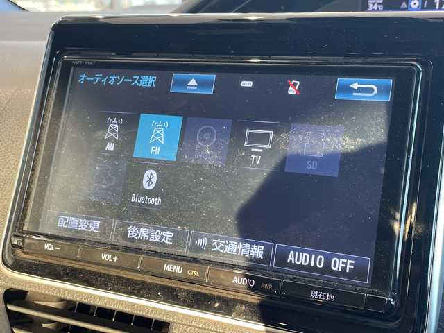 トヨタ エスクァイア ハイブリッド Gi 山形県 2018(平30)年 10.9万km ブラック 純正９型SDナビ/フリップダウンモニター/両側パワースライドドア/クルーズコントロール/シートヒーター/バックカメラ/純正アルミホイール/LEDヘッドライト/オートマチックハイビーム/ドライブレコーダー/ETC/衝突軽減システム/フルセグ/CD/DVD/Bluetooth/ステアリングスイッチ/スマートキー/プッシュスタート