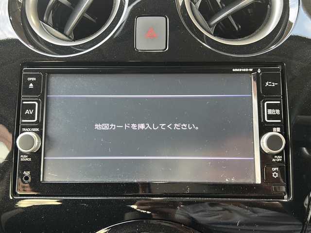 日産 ノート e－パワー X 静岡県 2016(平28)年 7.5万km ガーネットレッド 安全装備/・衝突軽減ブレーキ/・レーンキープアシスト/・コーナーセンサー/純正ナビ/・フルセグTV/・CD/DVD/Bluetooth/FM/AM/主要装備/・ＬＥＤヘッドライト/・ＥＴＣ/・デジタルインナーミラー　/・プッシュスタート　/・ドライブレコーダー　/・全方位カメラ　/・純正ホイールキャップ　/・オートライト　/・スマートキー/・純正フロアマット/・ステアリングリモコン