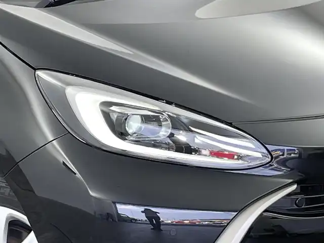 トヨタ アクア Z 群馬県 2022(令4)年 2.1万km アティチュードブラックマイカ 純正ディスプレイオーディオ　バックカメラ　レーダークルーズコントロール　ＬＥＤ　ＡＨＢ　純正１５インチアルミホイール　ステアリングリモコン　レーントレーシング　スマートキー　プッシュスタート　禁煙車
